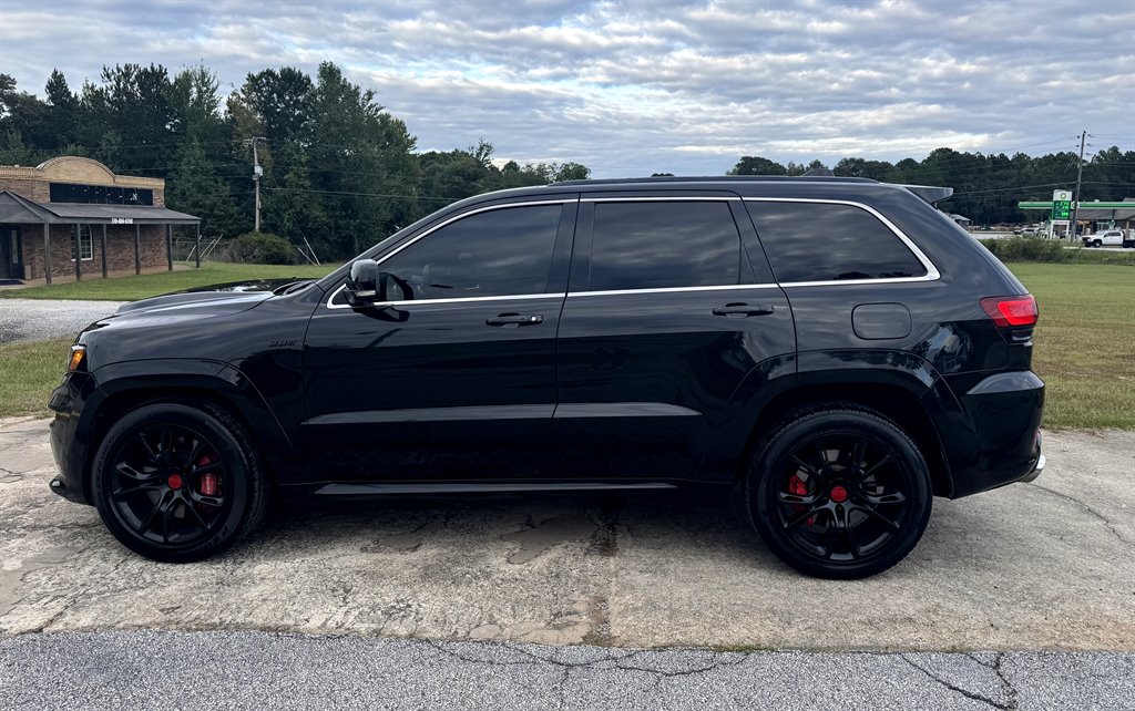 2015 Jeep Grand Cherokee SRT photo 11