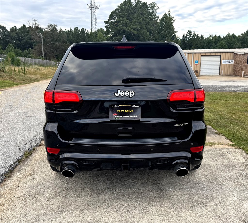 2015 Jeep Grand Cherokee SRT photo 9