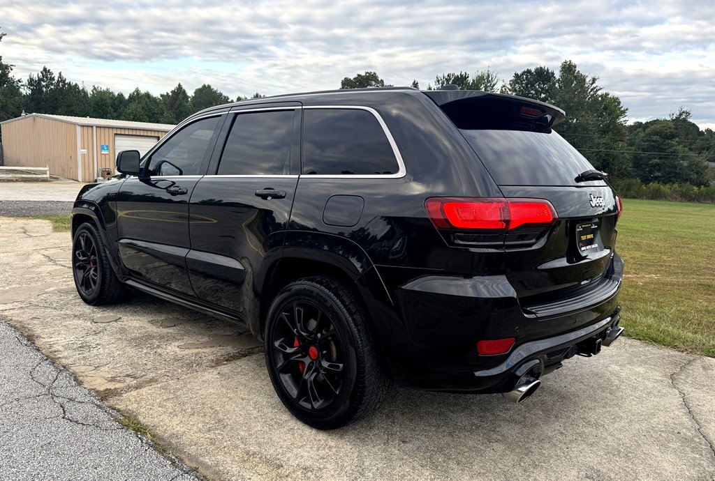 2015 Jeep Grand Cherokee SRT photo 10