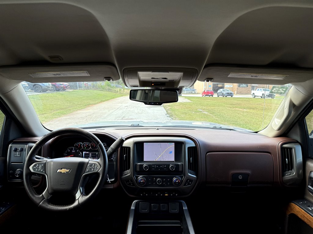 2014 Chevrolet Silverado 1500 High Country photo 13