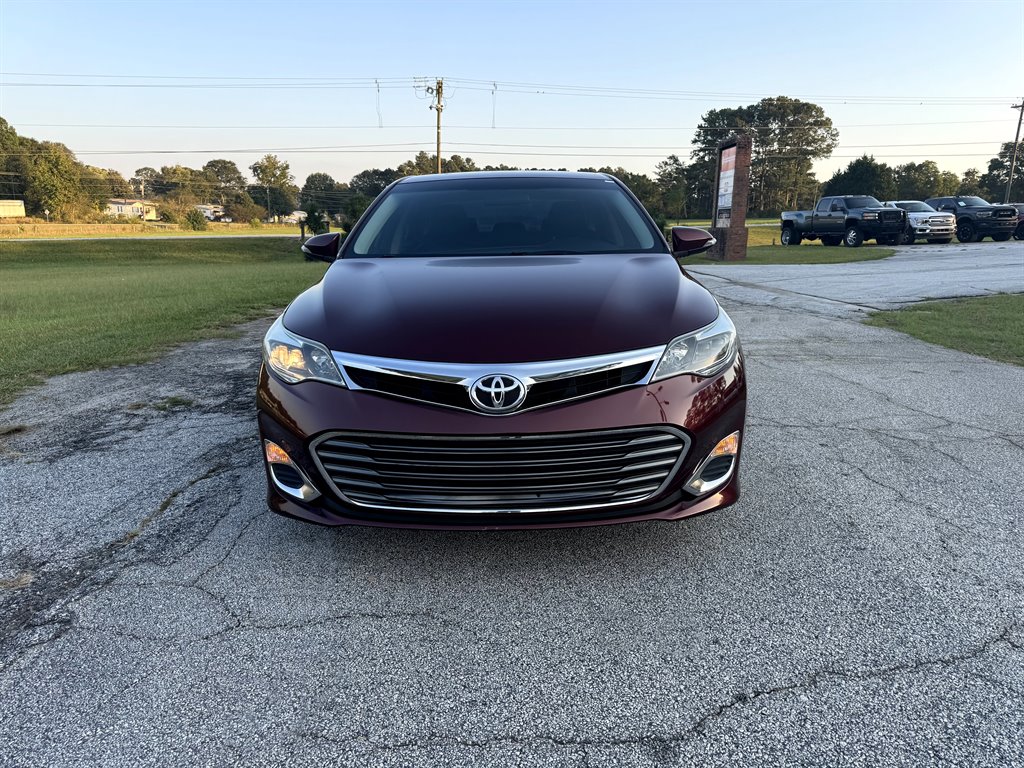 2014 Toyota Avalon XLE photo 2