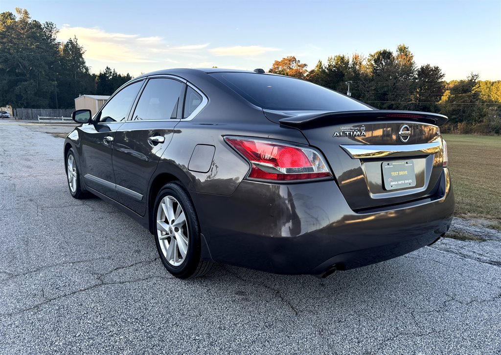 2015 Nissan Altima S photo 11