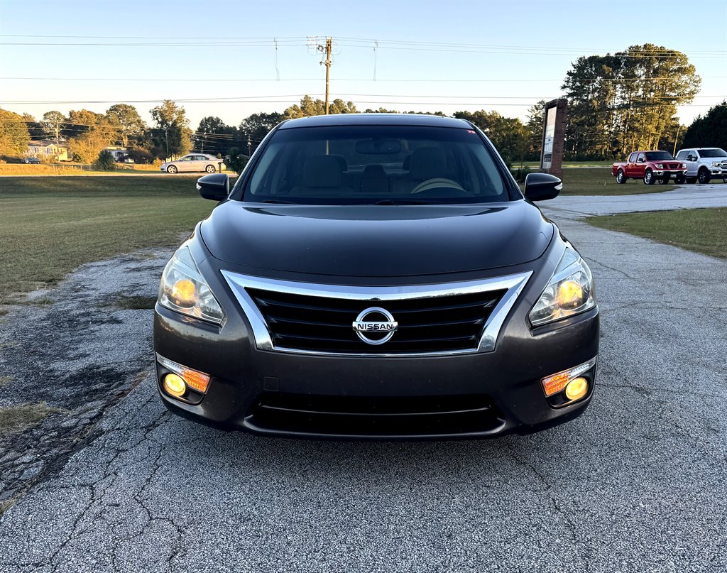 2015 Nissan Altima S photo 2