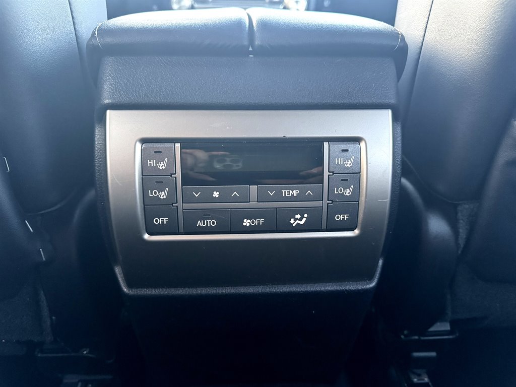 2010 Lexus GX Base photo 20