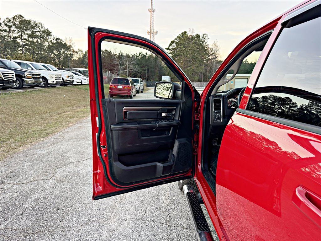 2014 RAM Ram 1500 Pickup Sport photo 9