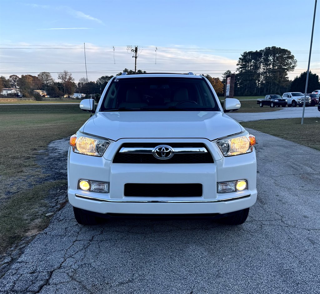 2012 Toyota 4Runner SR5 photo 2