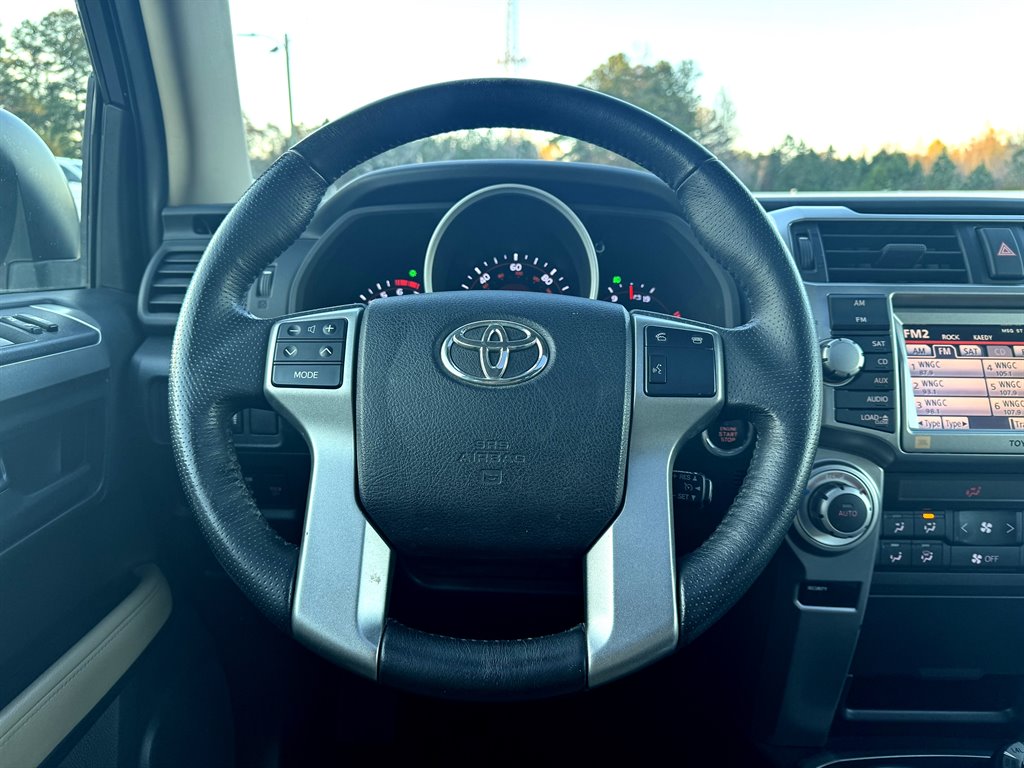 2012 Toyota 4Runner SR5 photo 14