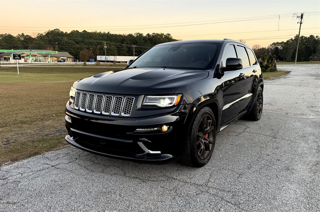 Jeep Grand Cherokee's photo