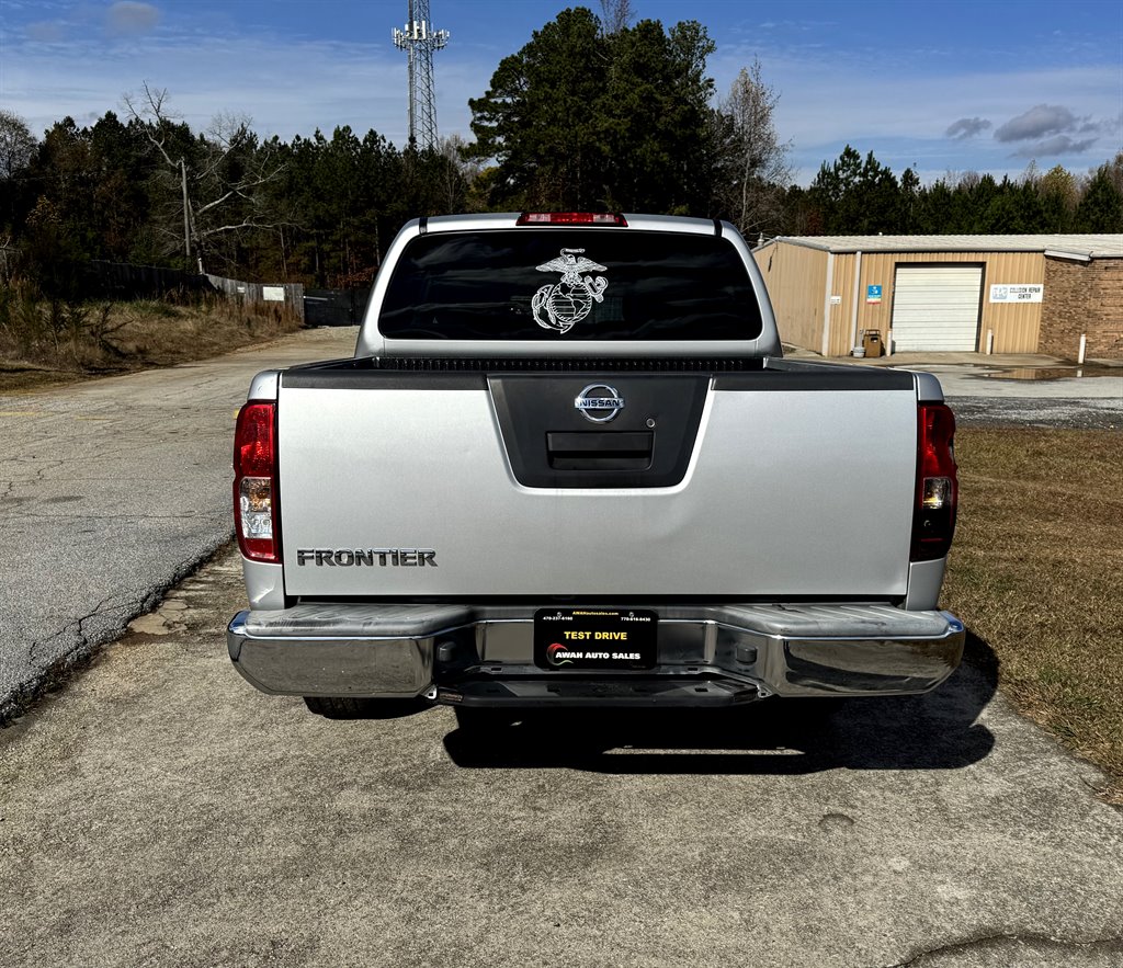 2012 Nissan Frontier S photo 8