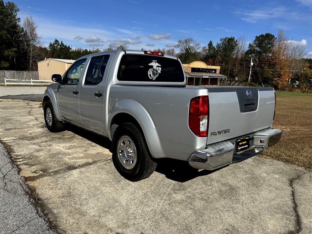 2012 Nissan Frontier S photo 9