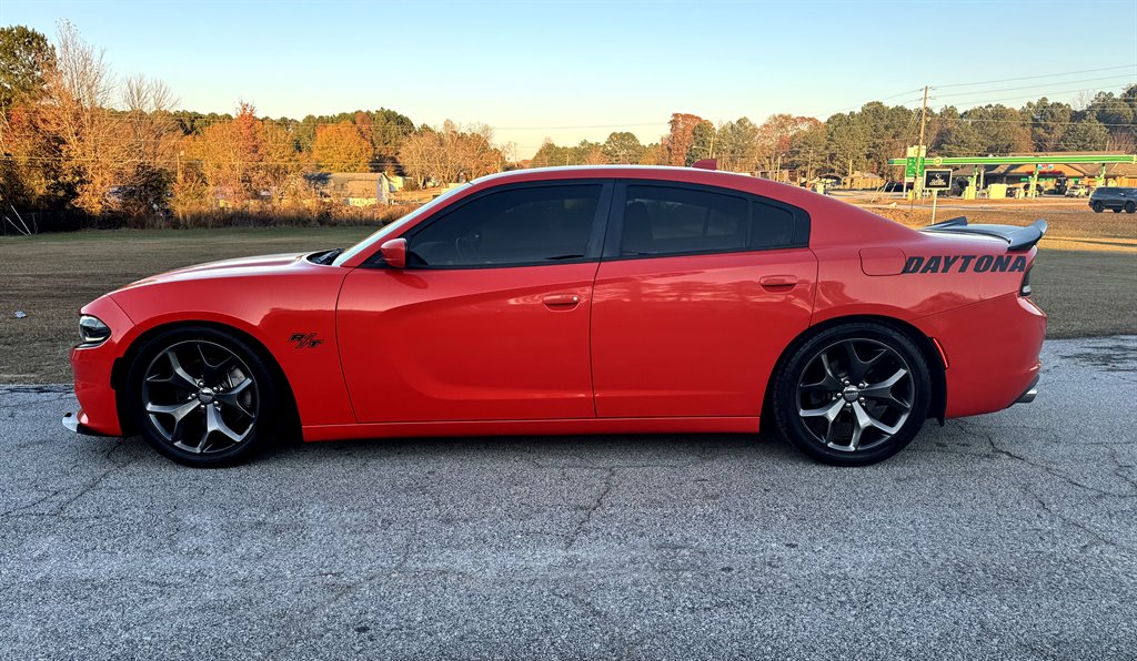 2016 Dodge Charger R/T photo 11