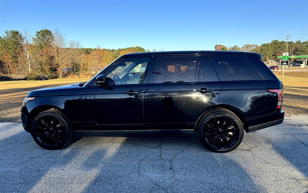 2015 Land Rover Range Rover Supercharged photo 11