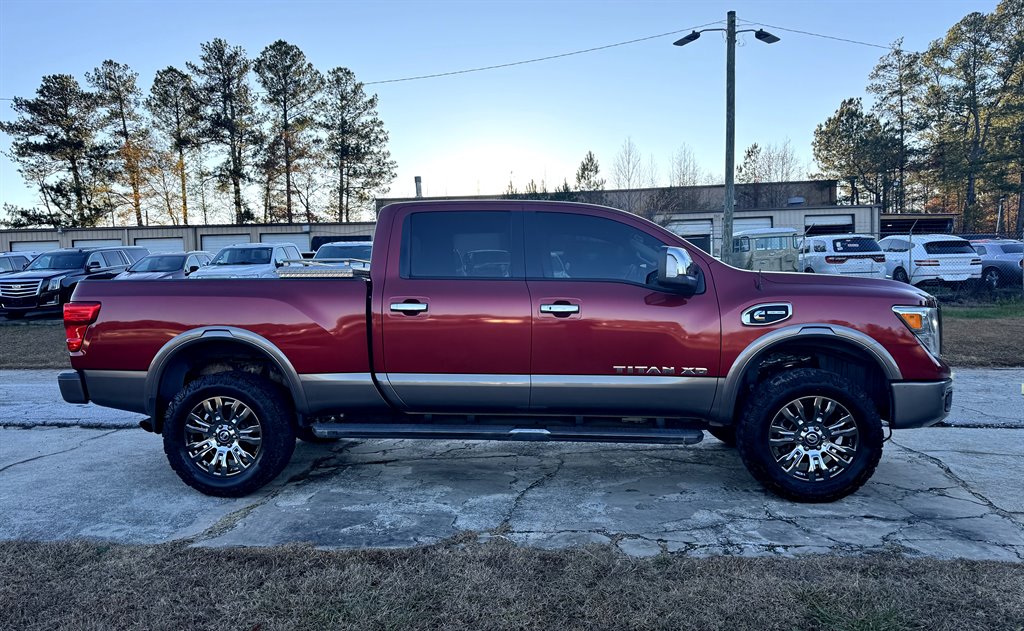 2016 Nissan Titan XD Platinum Reserve photo 7