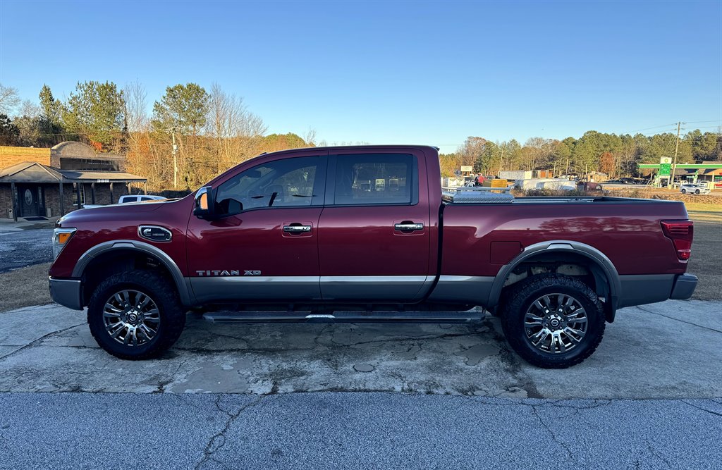 2016 Nissan Titan XD Platinum Reserve photo 11