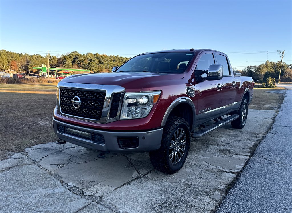 Nissan Titan XD's photo