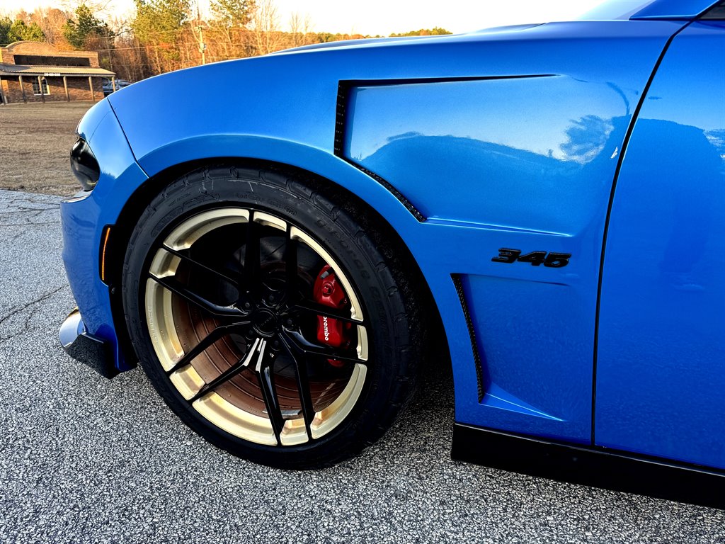 2015 Dodge Charger R/T photo 12