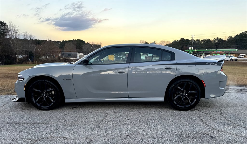 2022 Dodge Charger R/T photo 10