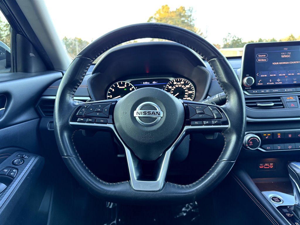 2020 Nissan Altima SR photo 14