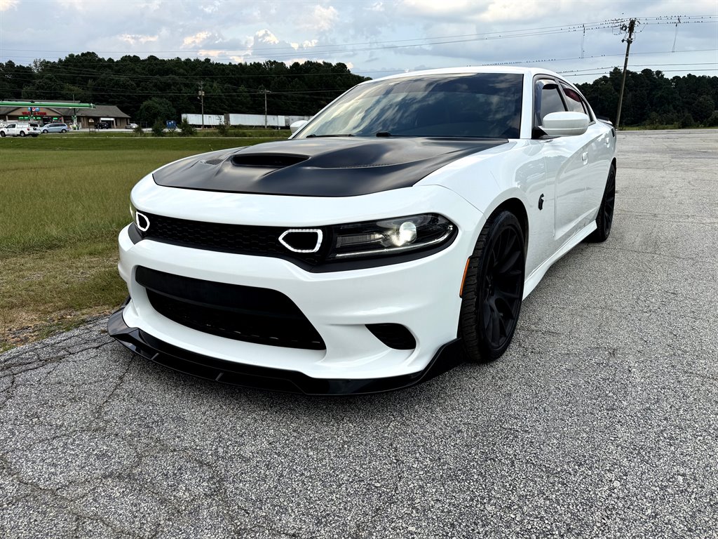 2016 Dodge Charger SRT Hellcat's photo