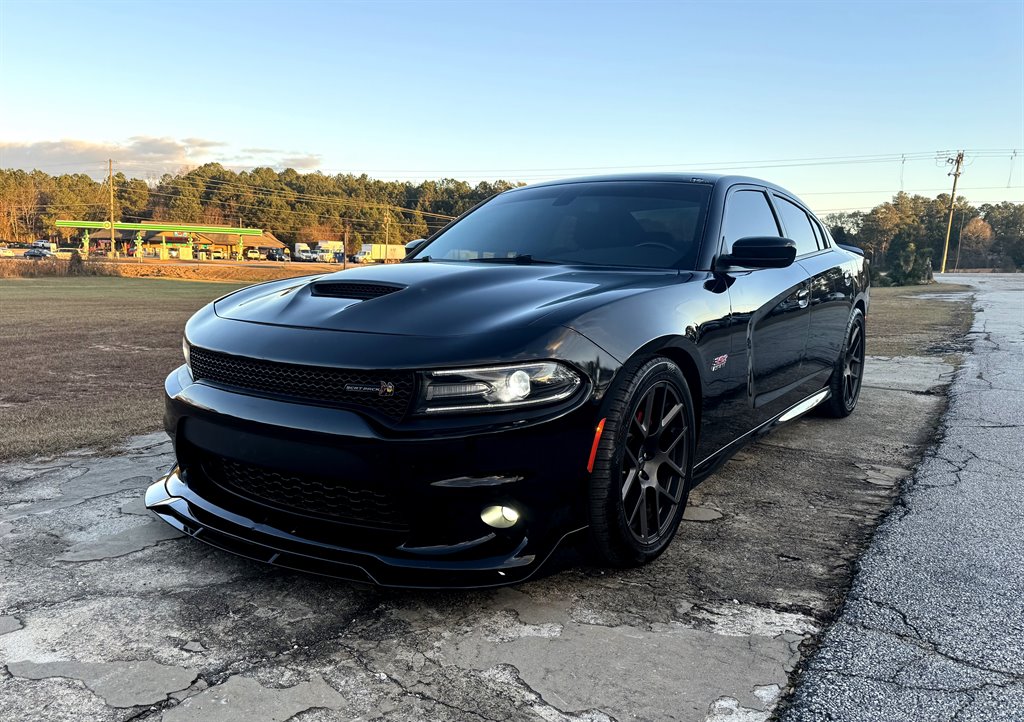 2017 Dodge Charger R/T's photo