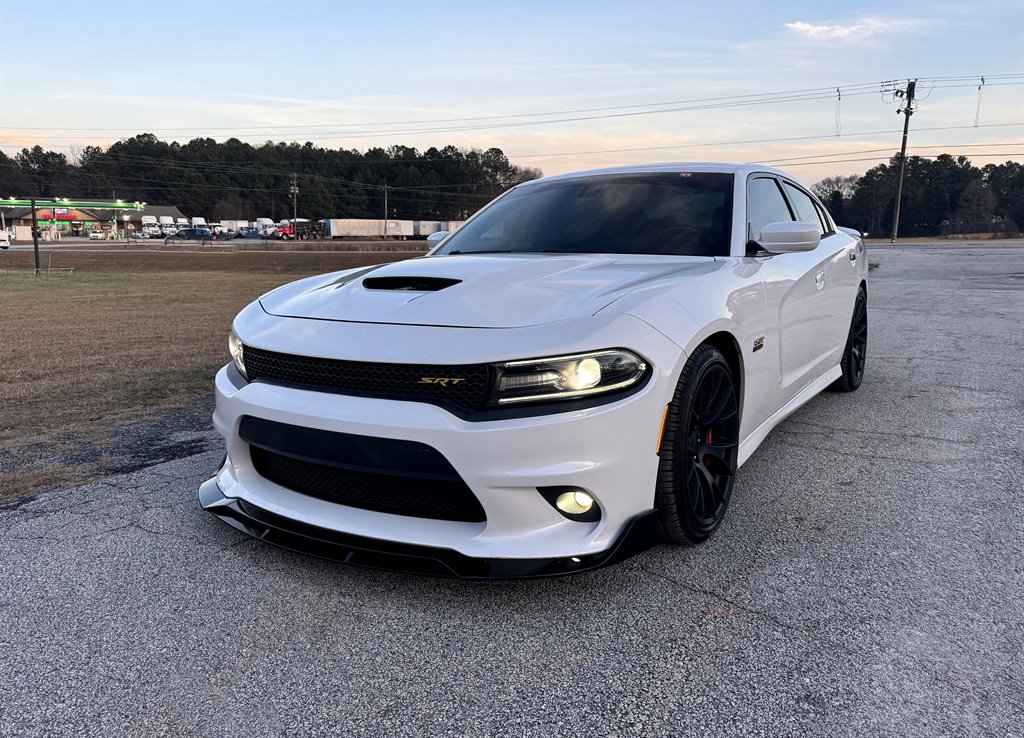 2016 Dodge Charger SRT 392's photo