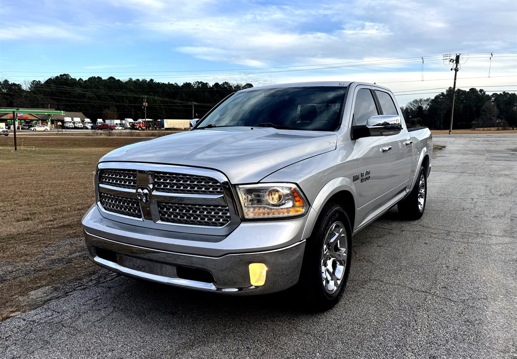 2013 RAM Ram 1500 Pickup Laramie
