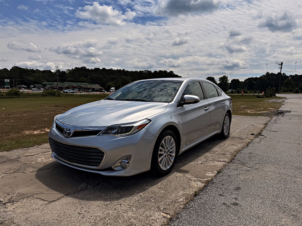 2013 Toyota Avalon Limited Hybrid
