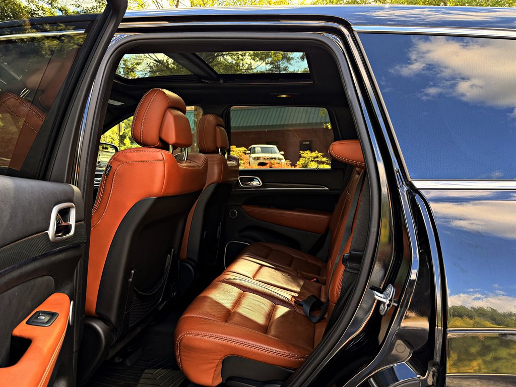 Jeep Grand Cherokee photo 10