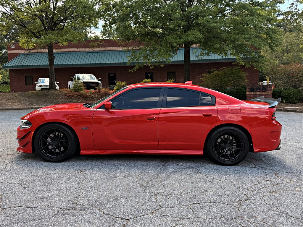 Dodge Charger photo 8