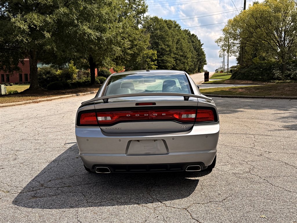 Dodge Charger photo 6