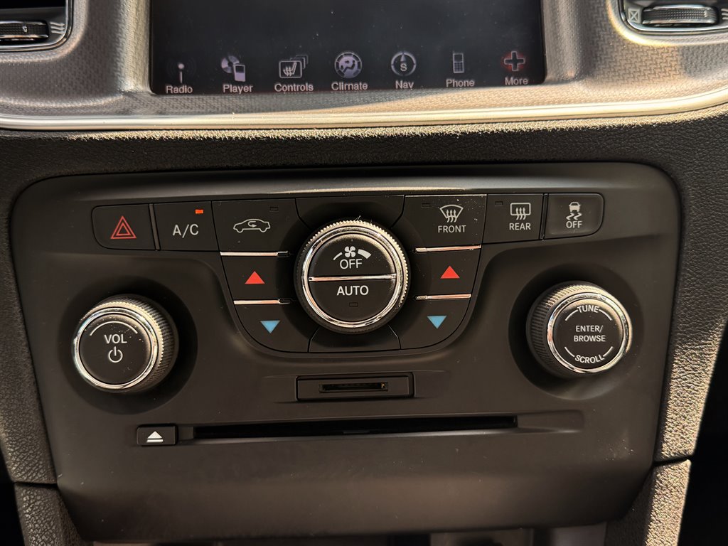 Dodge Charger photo 19