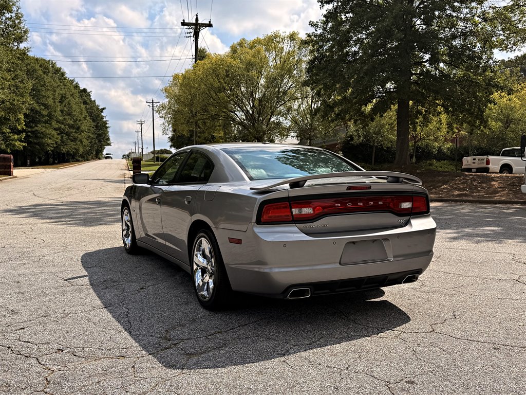 Dodge Charger photo 7