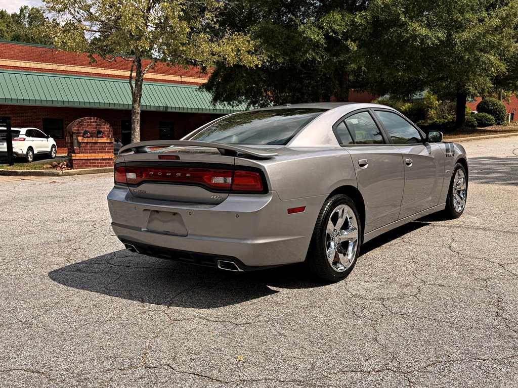 Dodge Charger photo 5