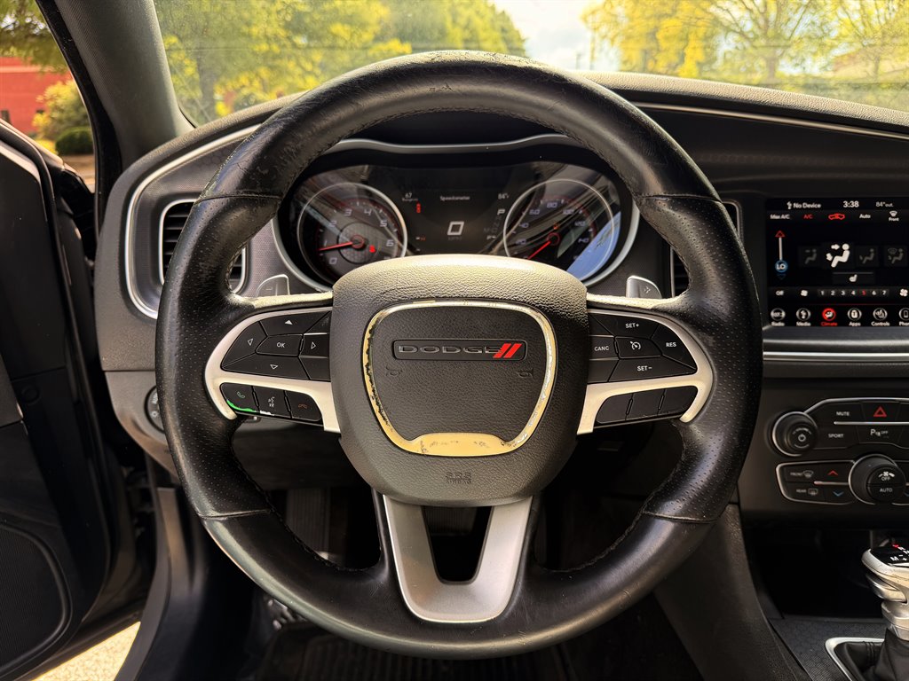 Dodge Charger photo 11