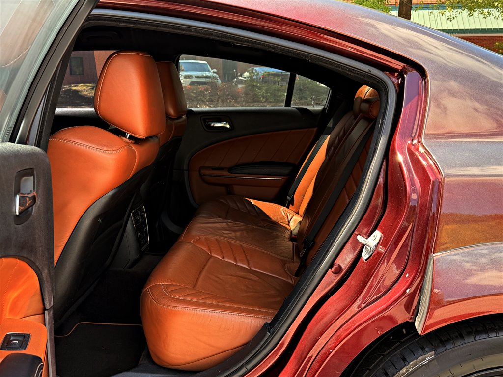 Dodge Charger photo 10