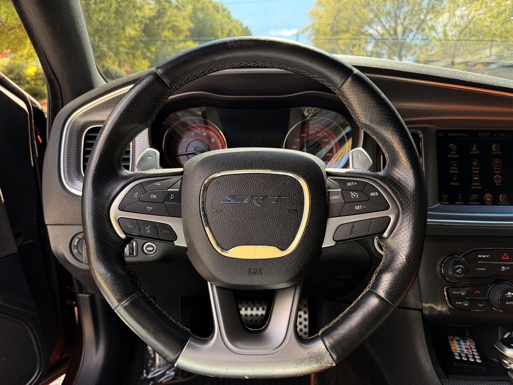 Dodge Charger photo 11