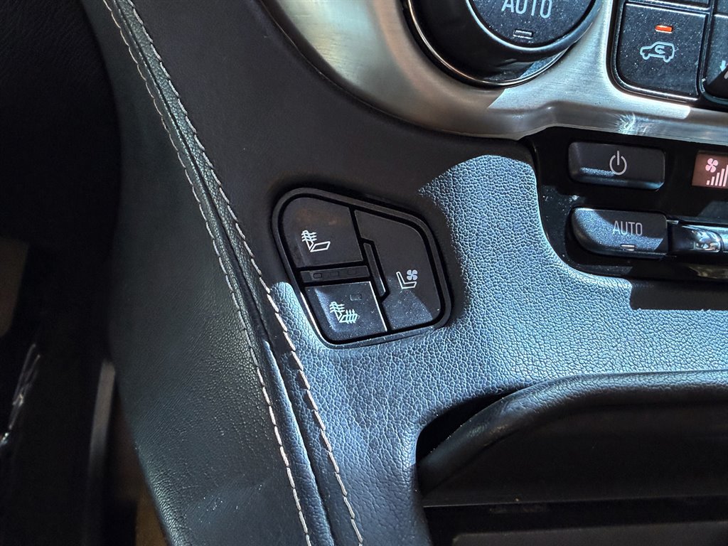 GMC Yukon XL photo 23