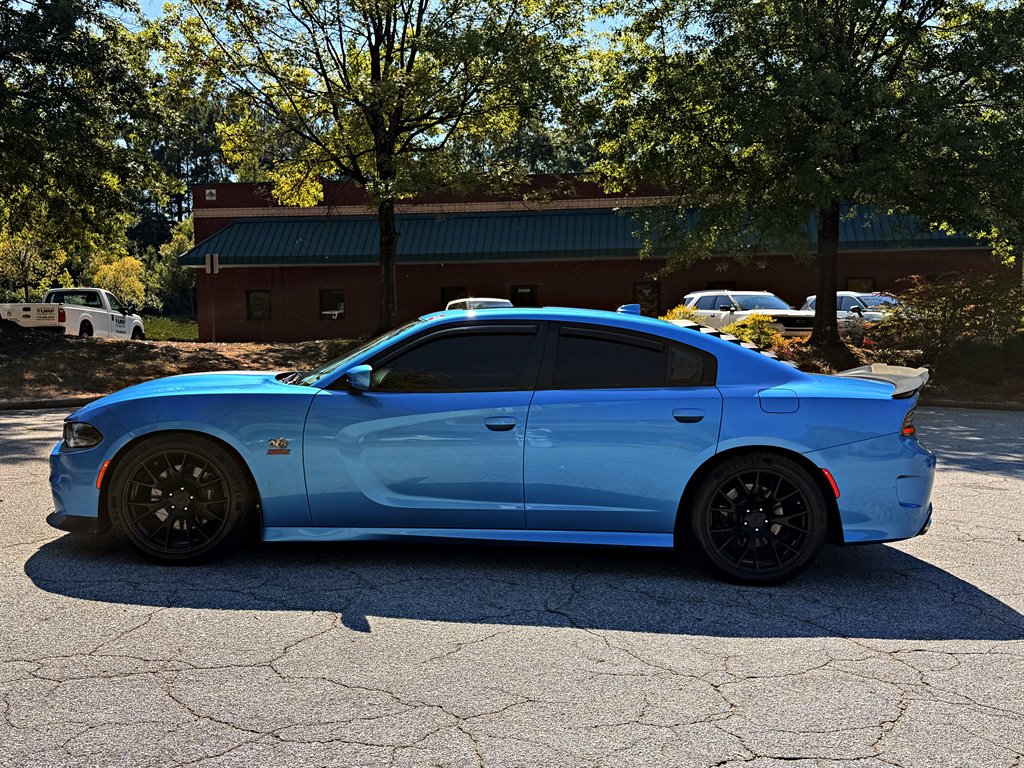 Dodge Charger photo 8