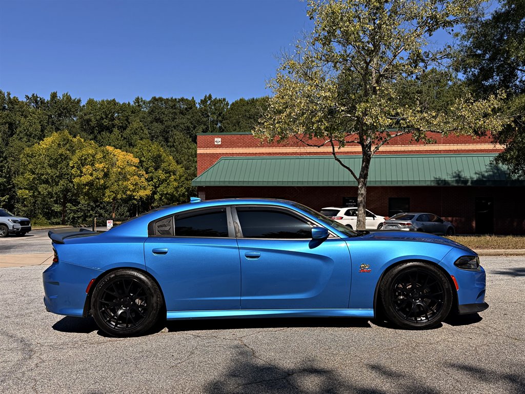 Dodge Charger photo 4