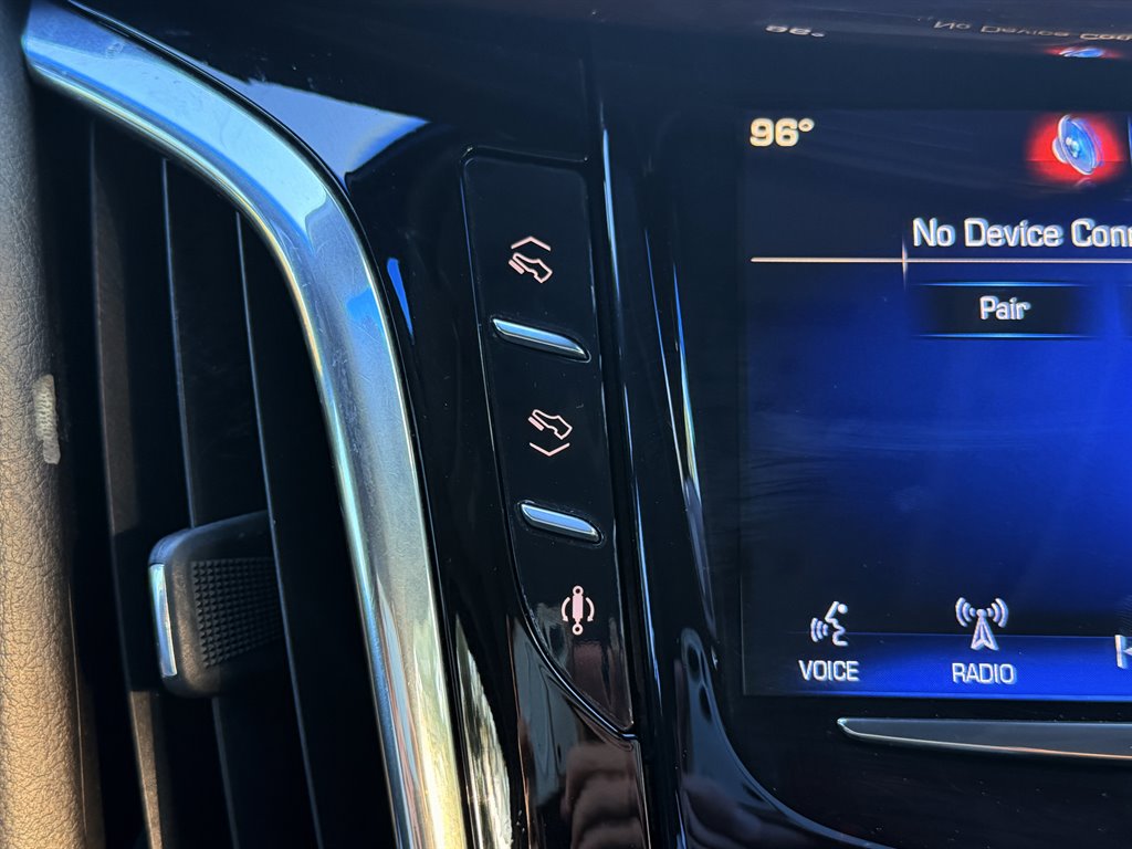 Cadillac Escalade photo 22