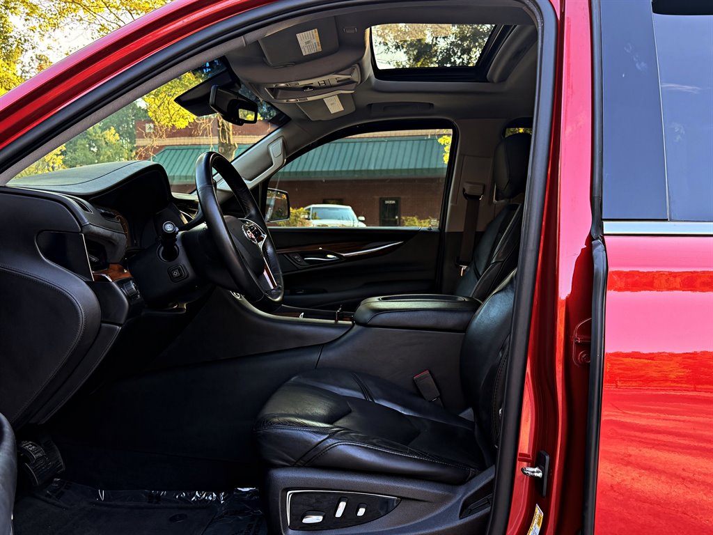 Cadillac Escalade photo 10