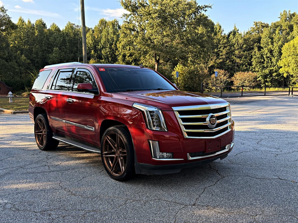 Cadillac Escalade photo 3
