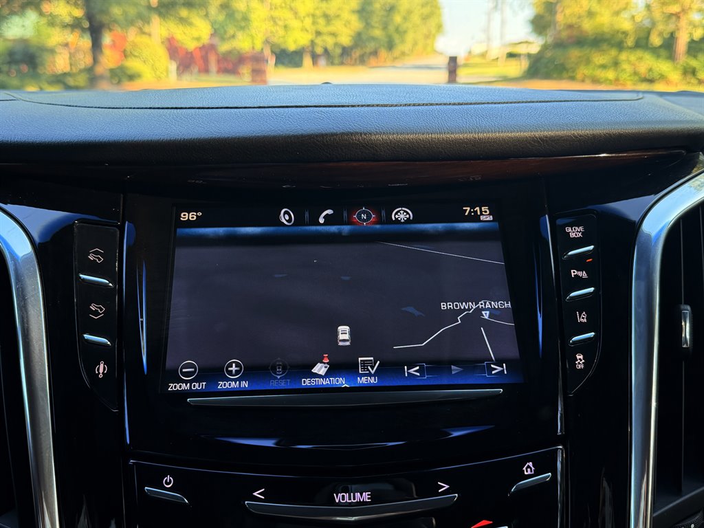 Cadillac Escalade photo 16