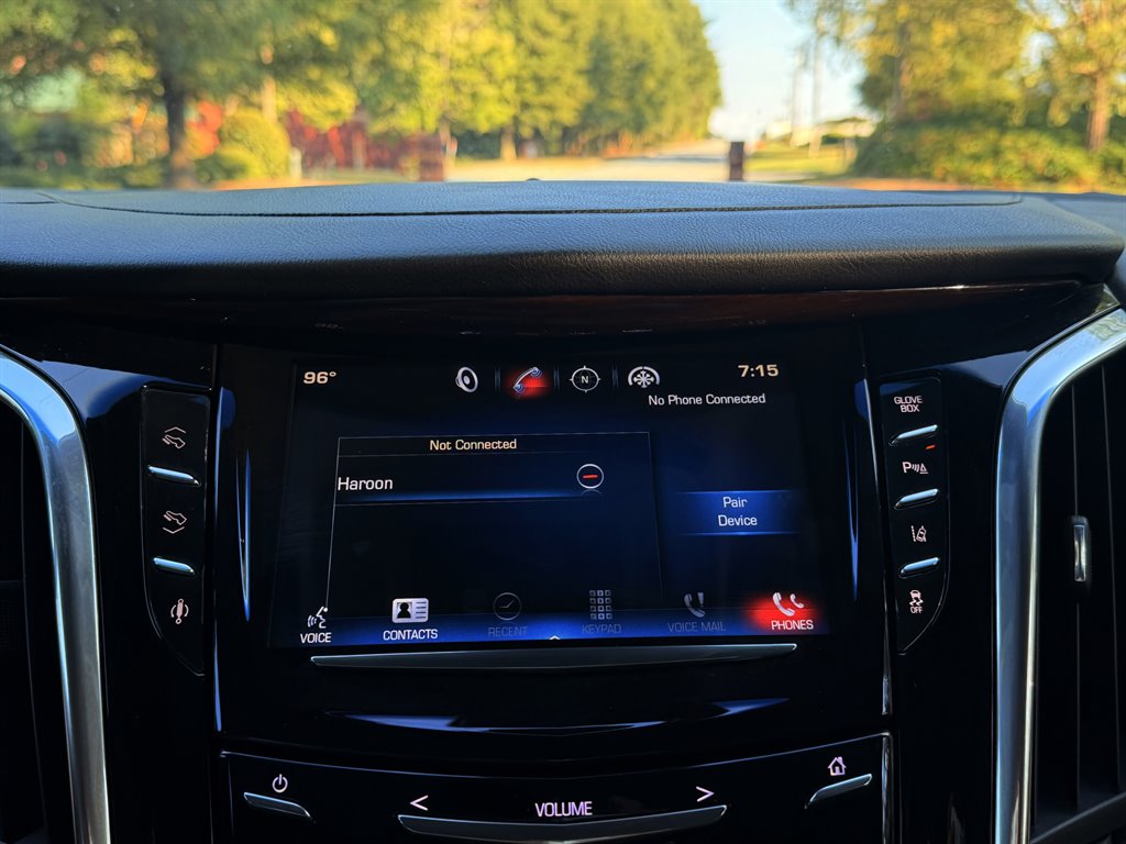 Cadillac Escalade photo 19