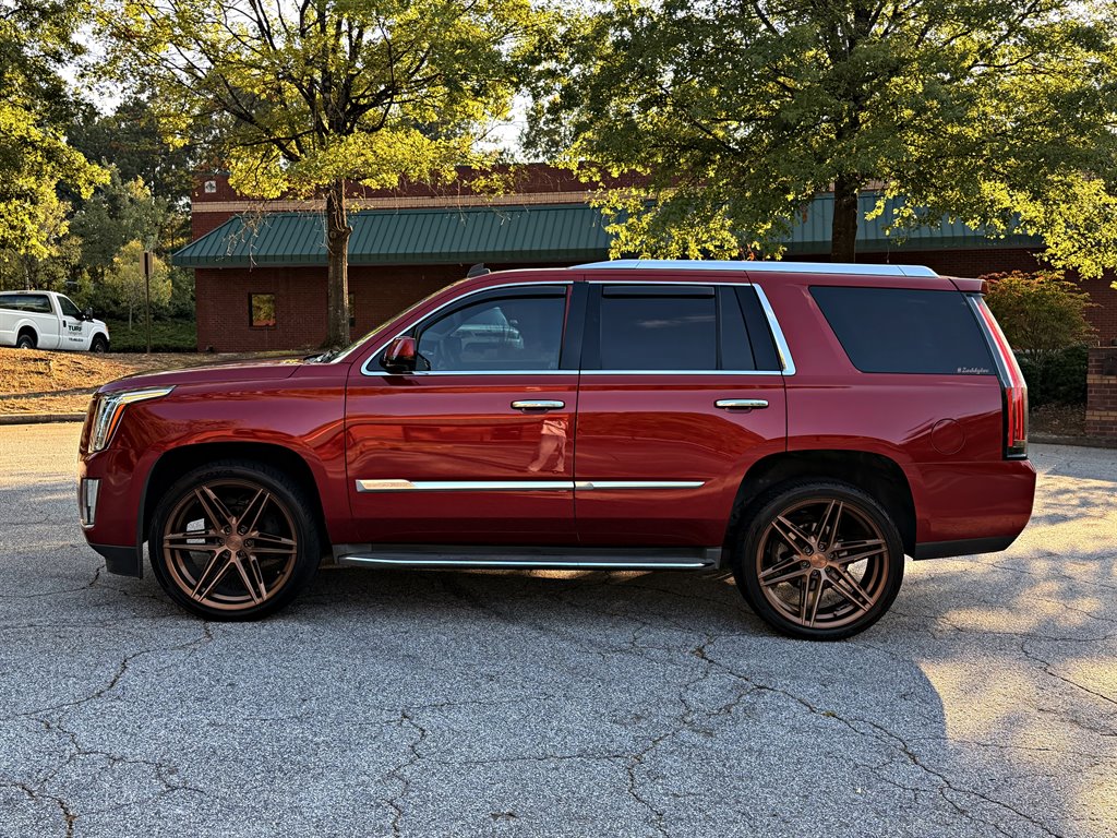 Cadillac Escalade photo 8
