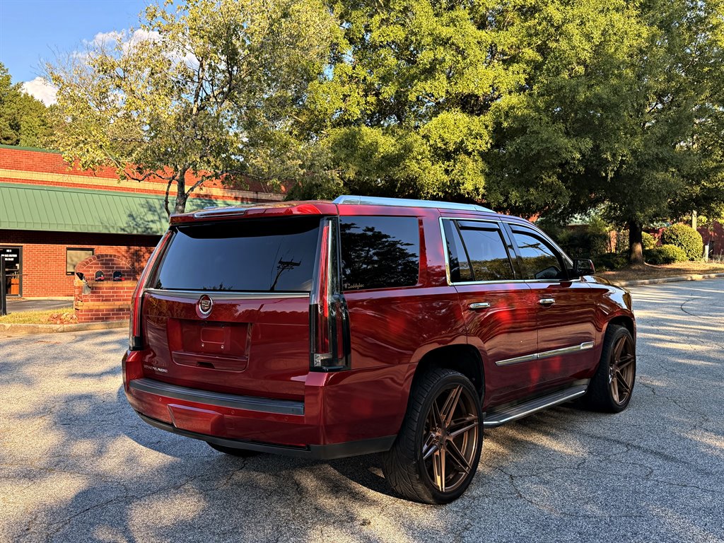 Cadillac Escalade photo 5