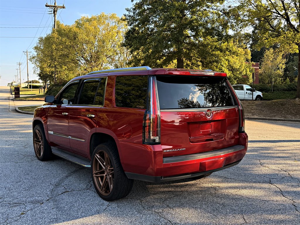 Cadillac Escalade photo 7