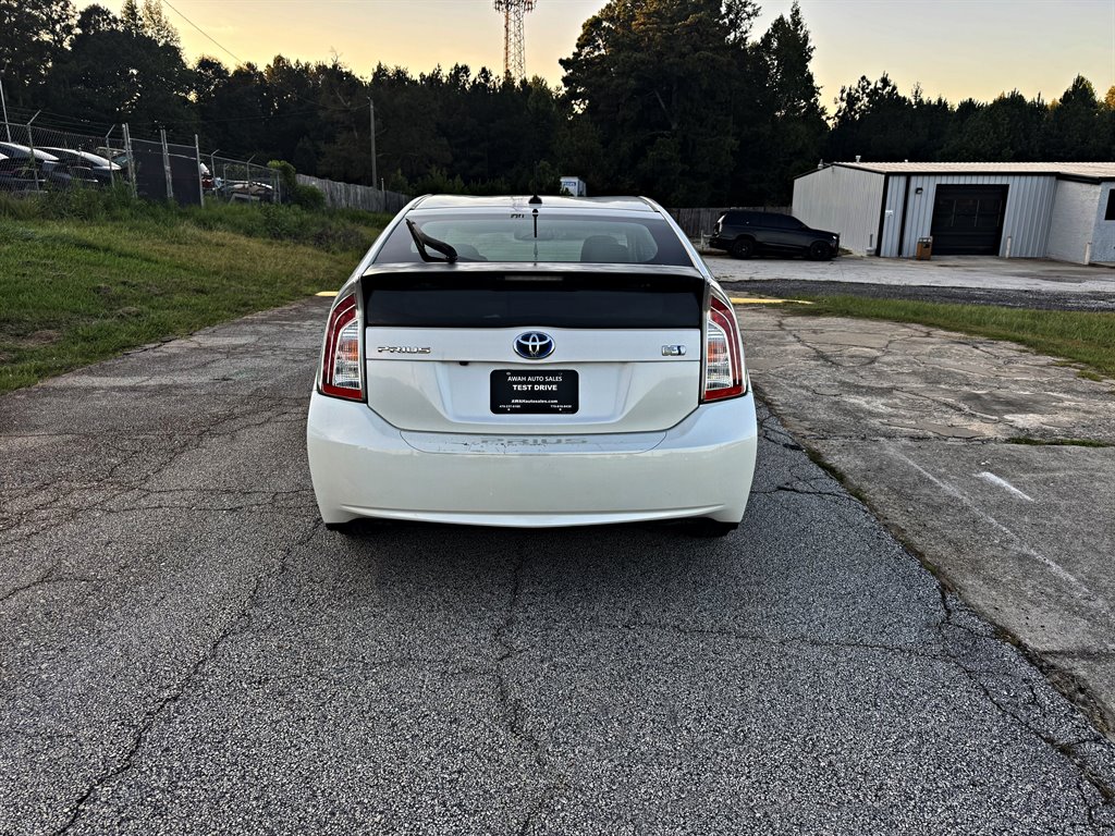 Toyota Prius photo 6
