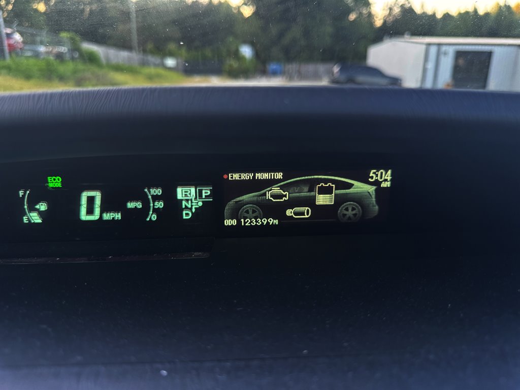 Toyota Prius photo 15