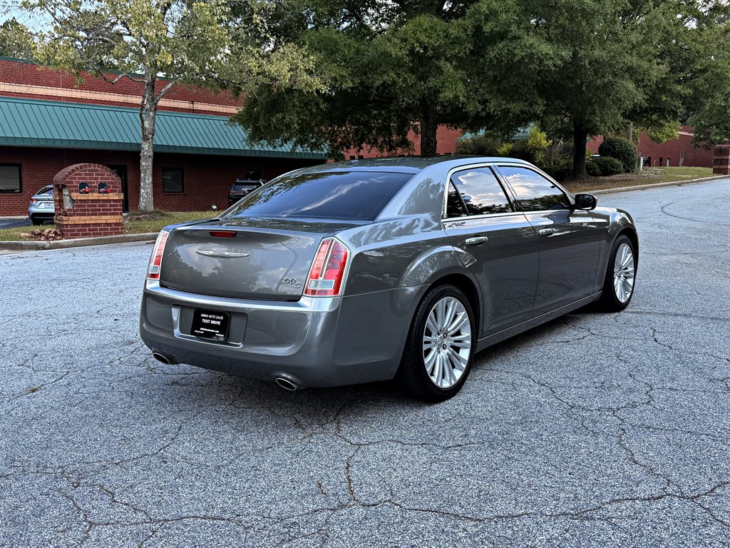 Chrysler 300 photo 5